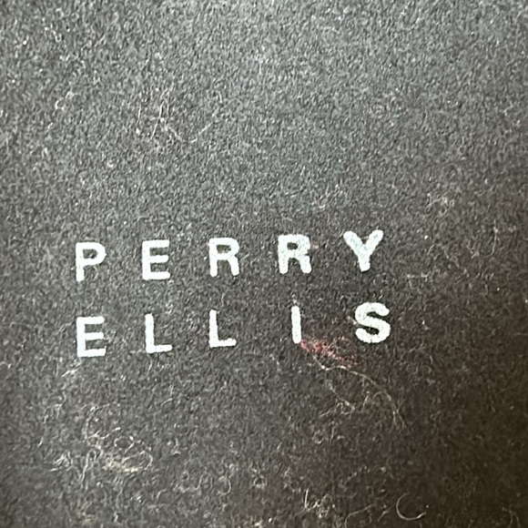 Perry Ellis Portfolio 100% Wool beret.  Great condition. Size Medium.  Black. - Picture 3 of 7